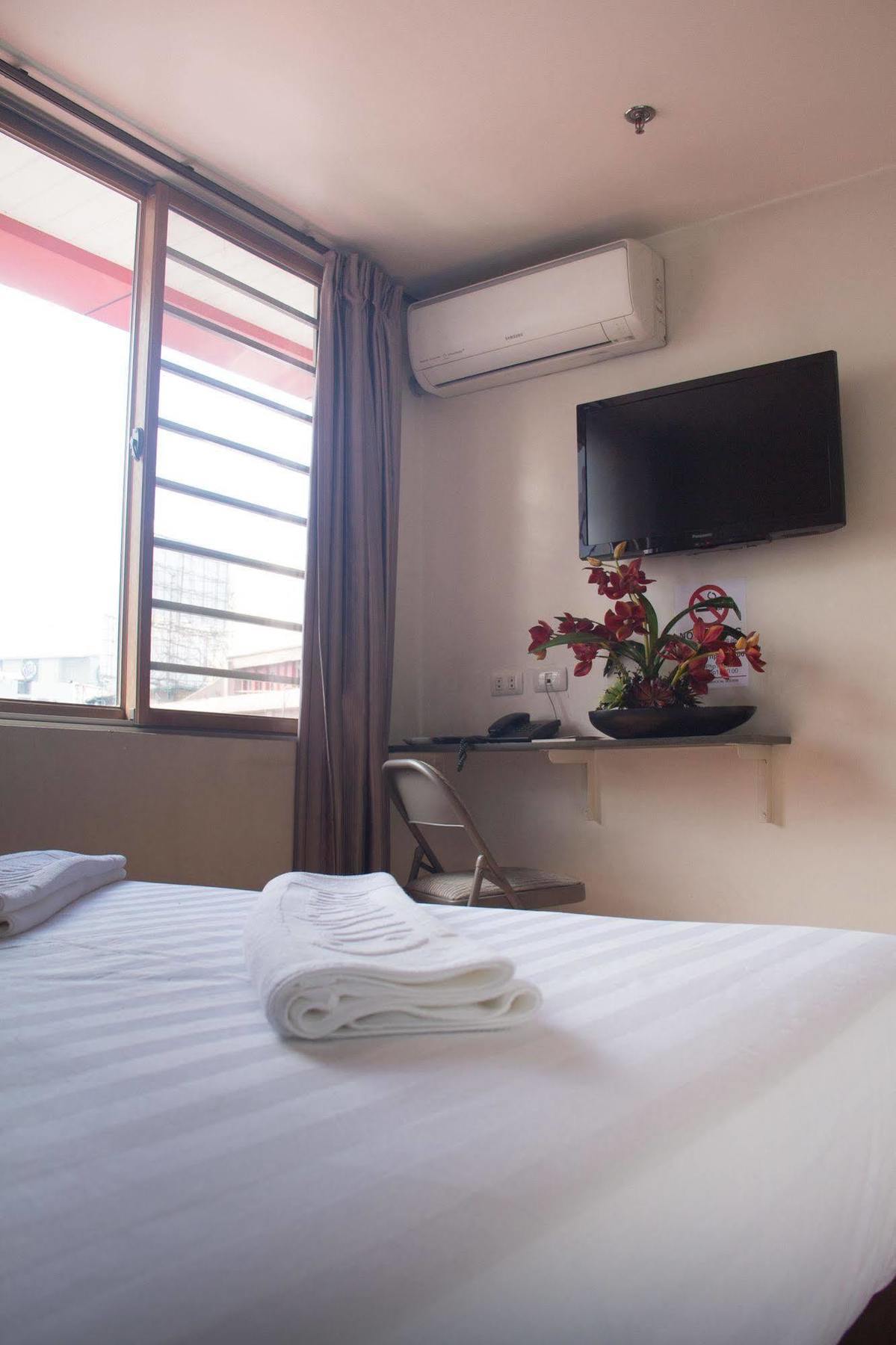 City Center Hotel Baguio City Екстер'єр фото