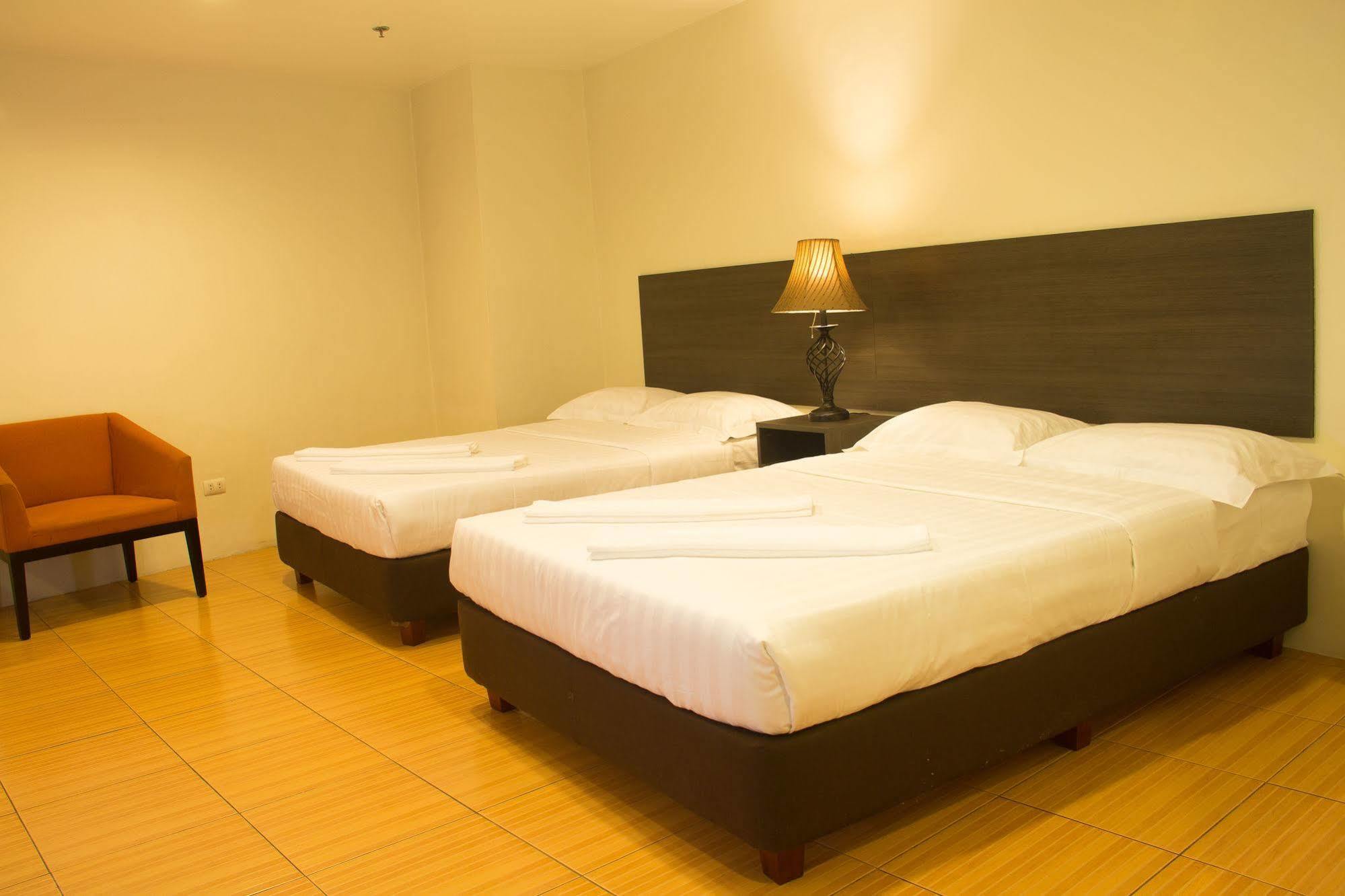 City Center Hotel Baguio City Екстер'єр фото