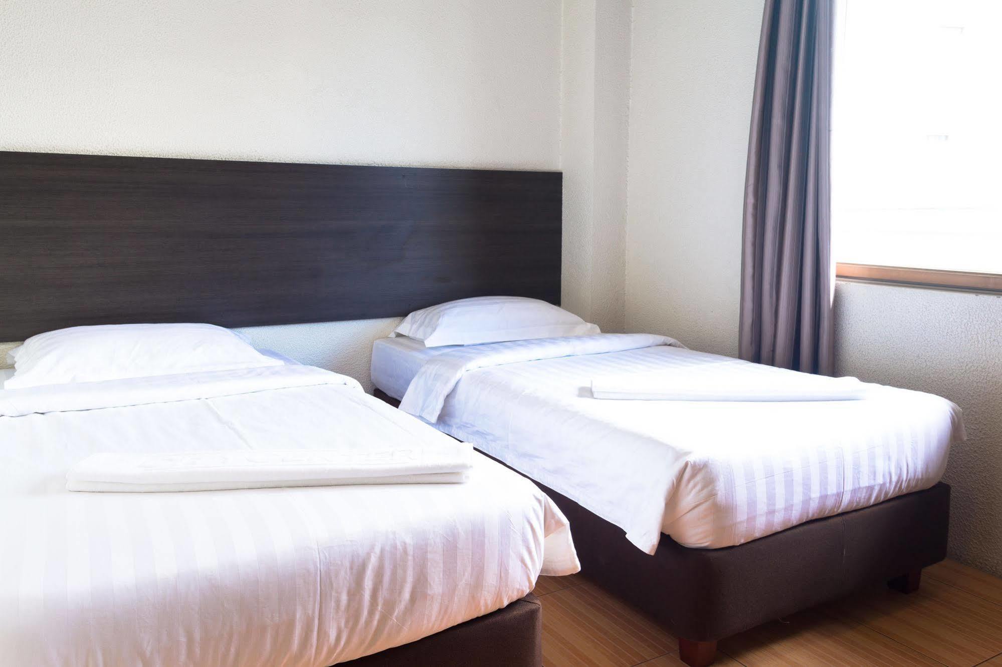 City Center Hotel Baguio City Екстер'єр фото